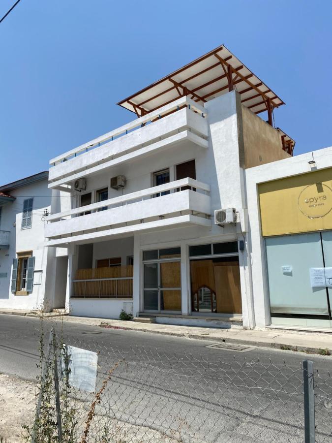 Hostel Past Or Tail Larnaca Exterior photo